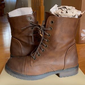 Mossimo brown combat boots size 6.5 like new